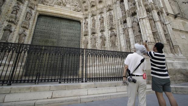 El Ayuntamiento de Sevilla llega a un acuerdo con 4.500 agencias de viaje para promocionar la ciudad