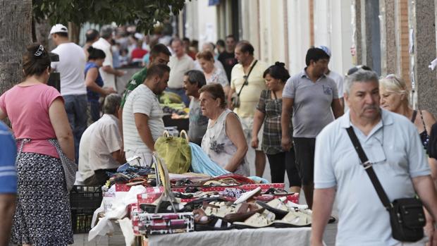 Los mercadillos de Sevilla no volverán a la actividad hasta el 15 de junio y sólo la mitad de ellos