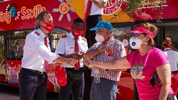 Los autobuses turísticos de City Sightseeing vuelven a recorrer las calles de Sevilla