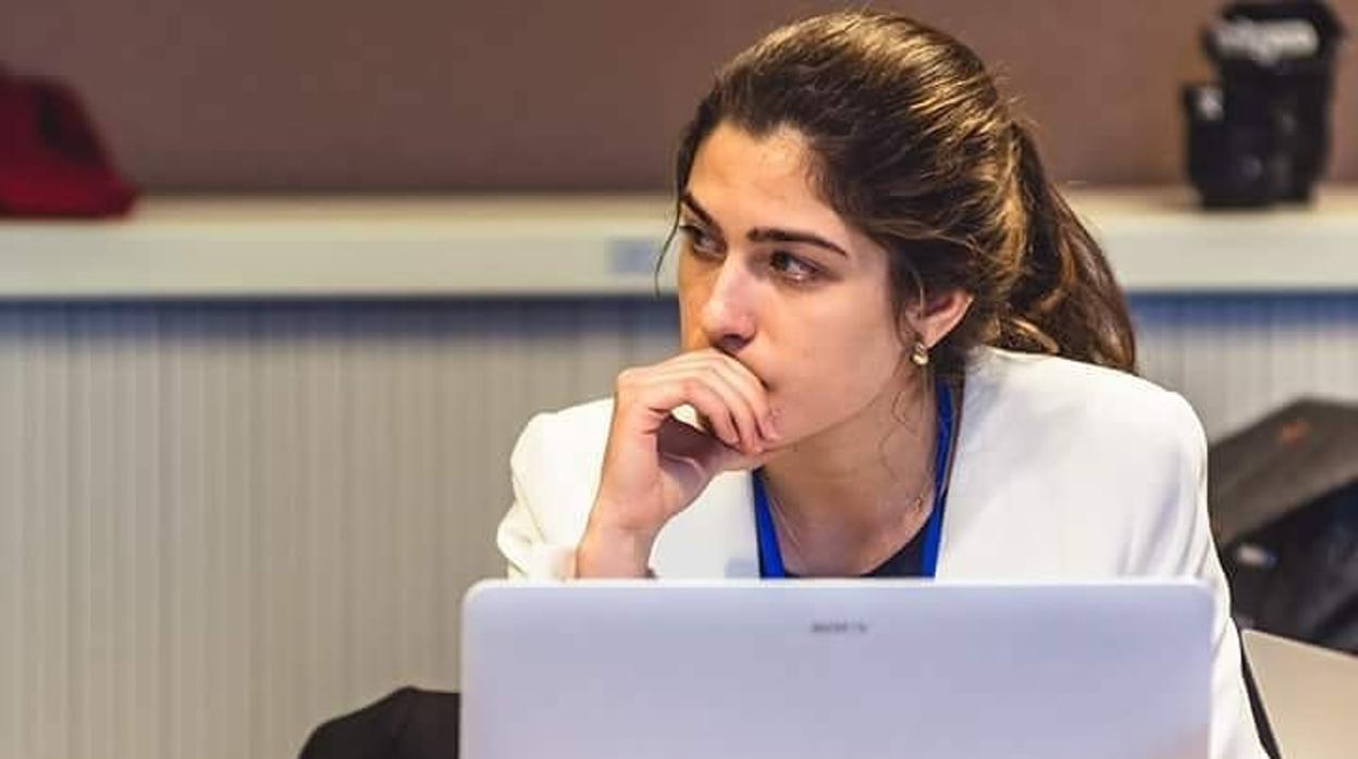 La joven sevillana Marina Navarro, presidenta de European Student Think Tank