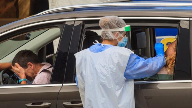 Sevilla registra tres nuevos pacientes ingresados en la UCI por coronavirus en las últimas 24 horas