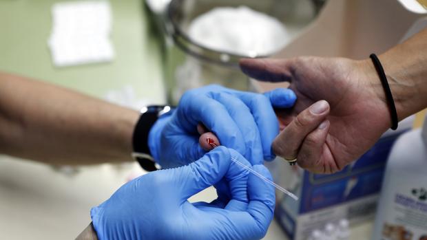 Se estabilizan las hospitalizaciones en Sevilla en una jornada sin fallecidos por coronavirus