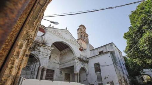 La espadaña de la iglesia de Santa Clara