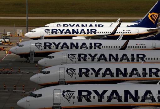 Parte de la flota de Ryanair en tierra