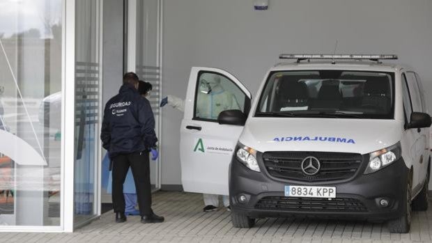 La hospitales de Sevilla acumulan dos semanas de descenso del número de pacientes por coronavirus