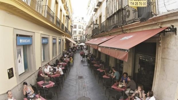 Compran por 10 millones dos edificios en el Centro de Sevilla para hacer 50 apartamentos turísticos