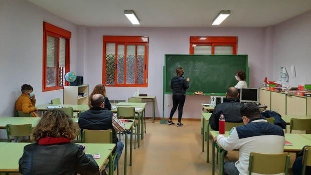 Exámenes de ESO para adultos, llega la segunda oportunidad