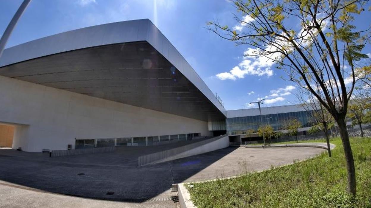 Acceso principal a la nueva zona del Palacio de Congresos y Exposiciones