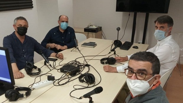 La trastienda de Paco Robles: del Rocío al Corpus pasando por las Tres Mil
