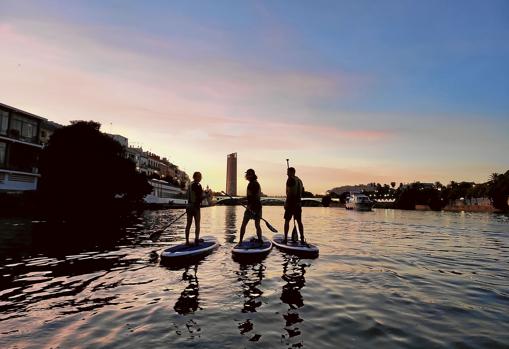 El atarceder puede ser un momento increíble para practicar deporte en el río
