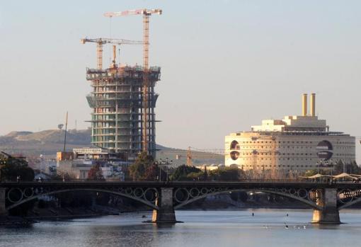 Torre Sevilla en construcción, año 2012