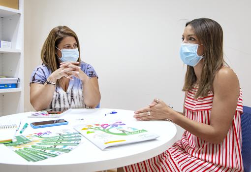 Sandra Millán y Rocío Maqueda, durante la entrevista