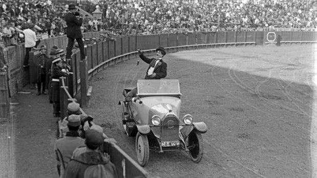 La independiente mirada periodística de una dinastía de fotógrafos: los Serrano