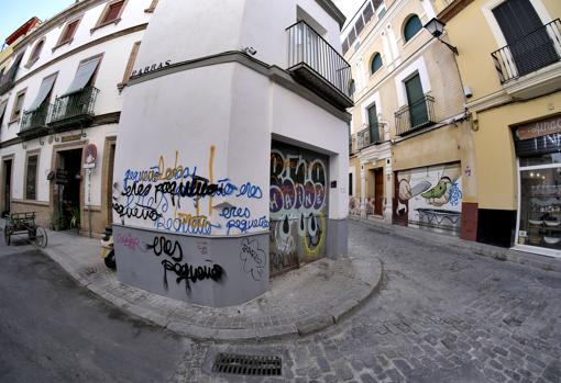 Edificio a punto de culminar su rehabilitación tras dos años de obras en la calle Parras