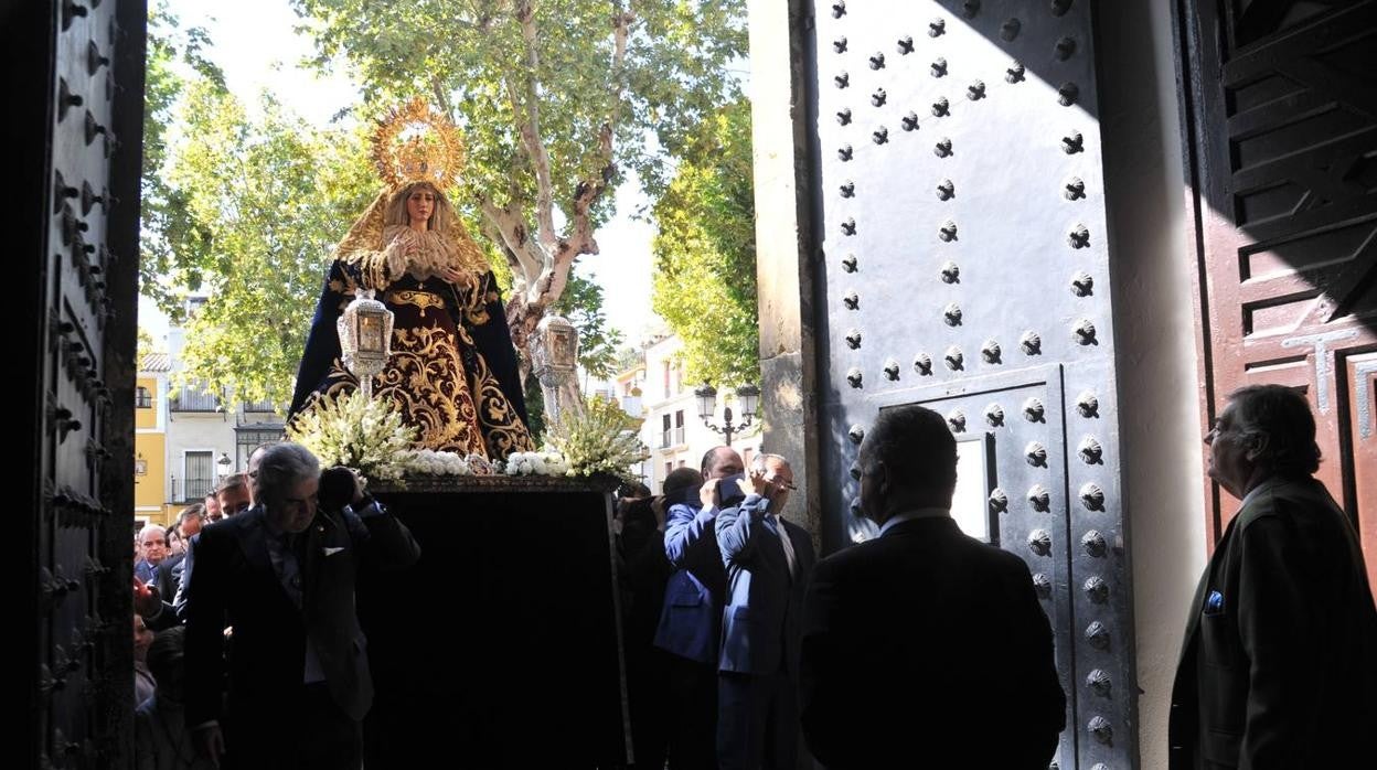 El rosario de la aurora del Dulce Nombre, un culto que se podrá celebrar en 2021