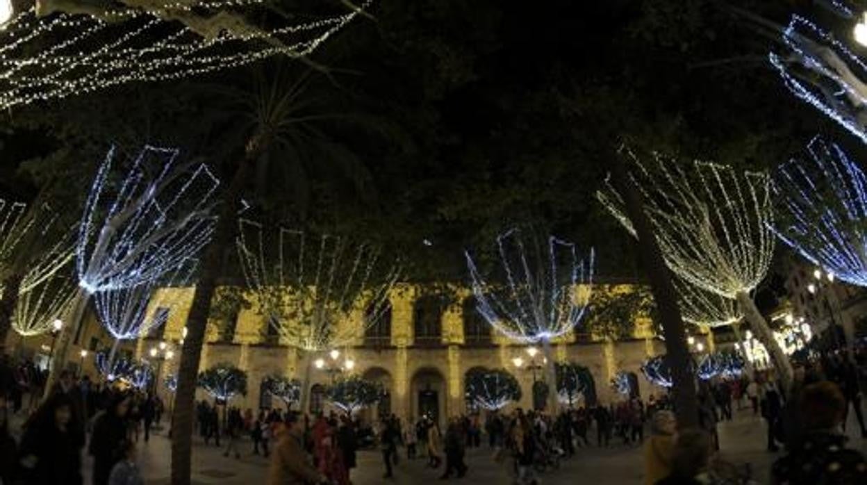 Luces de Navidad en la Plaza Nueva