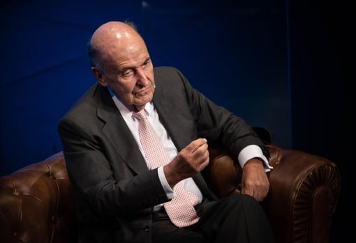 Un momento de la intervención de Miquel Roca