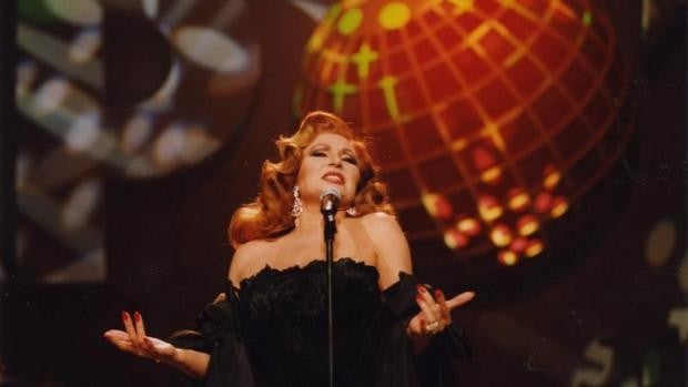 #ArchivoABCsev: Julio Iglesias, Luis Miguel, Rocío Jurado, Camarón… recordamos los grandes conciertos en Sevilla con las fotografías de ABC