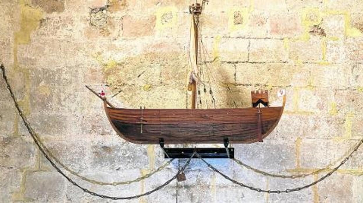 Las cadenas de la iglesia de Laredo tienen 800 años, por lo que refuerza el hecho histórico de la reconquista de Sevilla