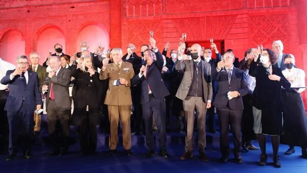 El Real Alcázar reconoce la labor de 23 personas que han marcado la historia de sus últimos 90 años