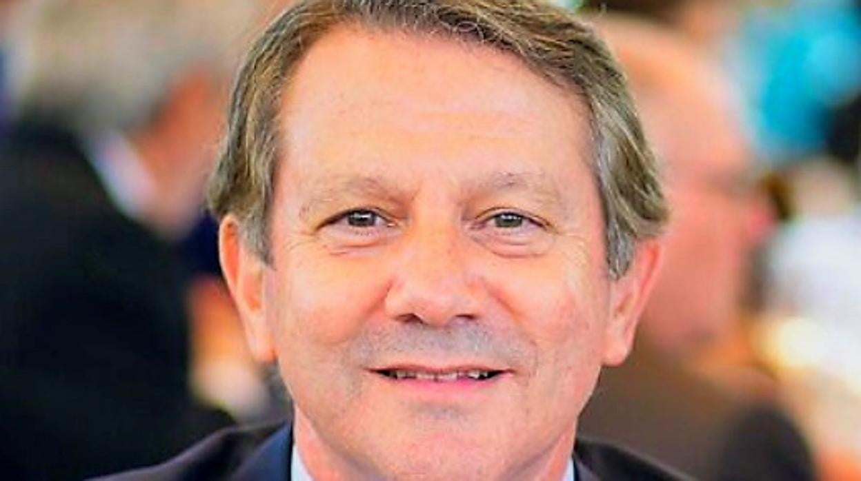 José María Domínguez Roldán es jefe clínico de la Unidad de Cuidados Intensivos del Hospital Virgen del Rocío de Sevilla