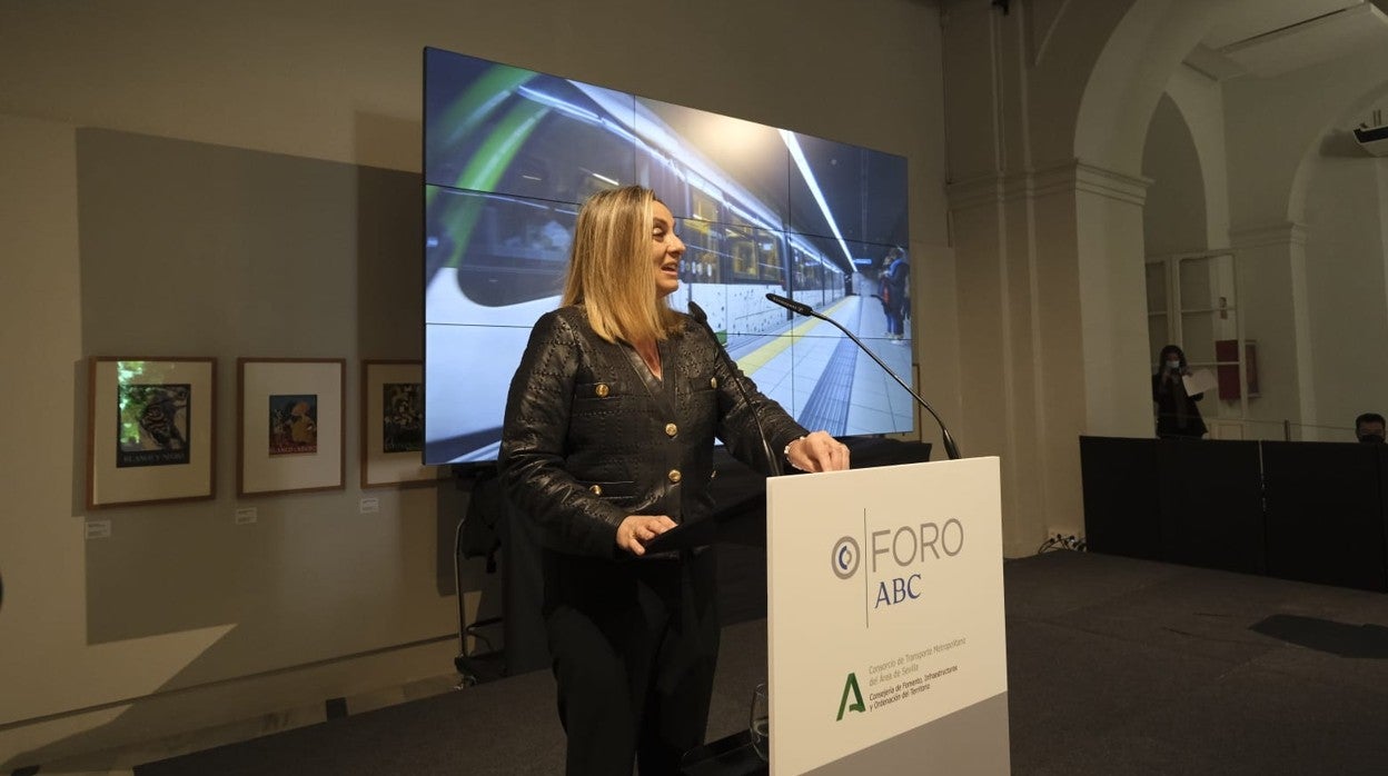 La consejera de Fomento, Marifrán Carazo, en el Foro ABC