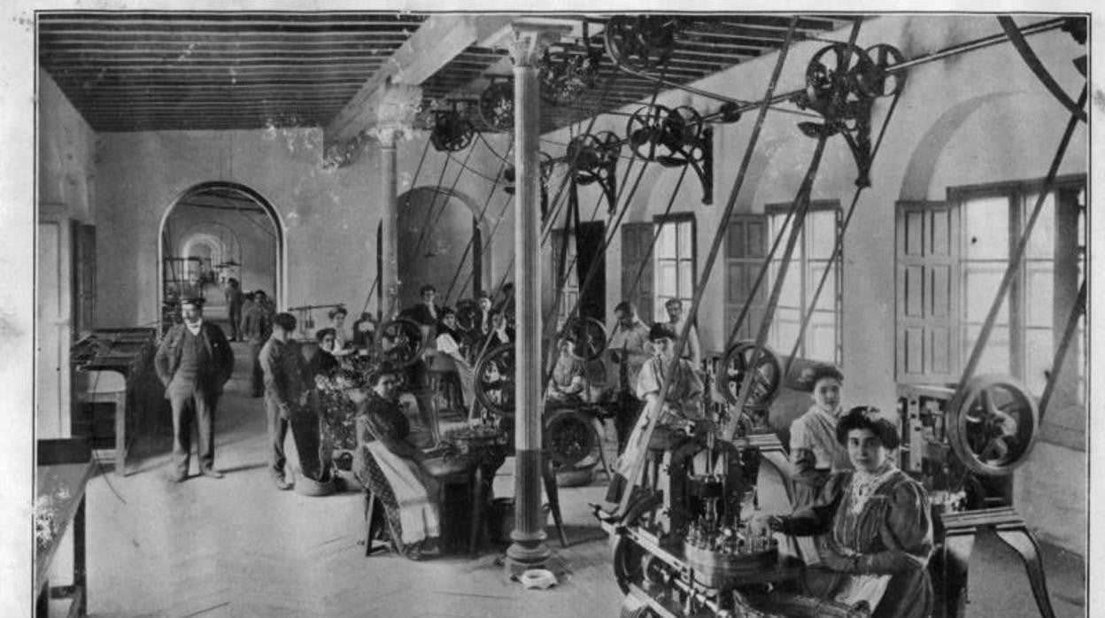 Taller de dar fuerza de engarce en la Pirotenia de Sevilla