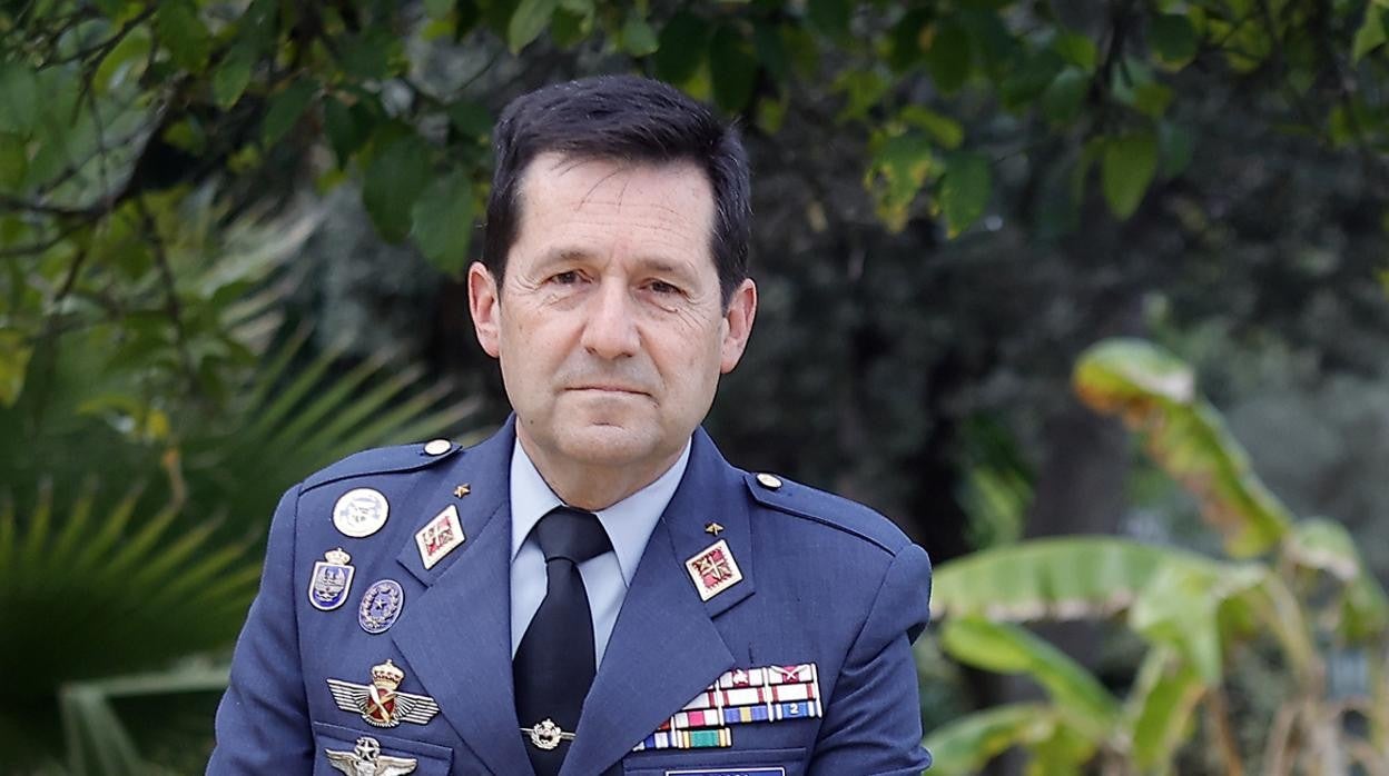 El teniente general Biosca en una reciente entrevista concedida a este periódico