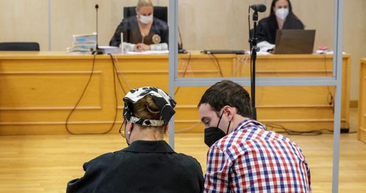 El Cuco y su madre ante el tribunal