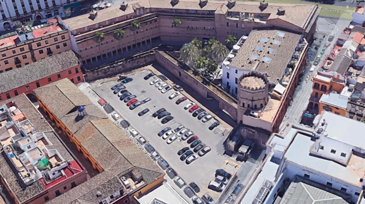 El aparcamiento de la Torre de la Plata, en una vista cenital