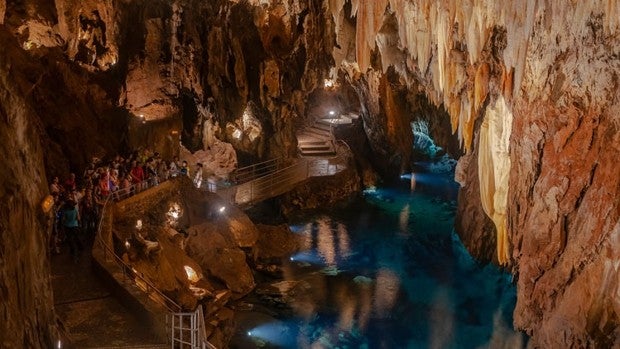 La Gruta de las Maravillas y otros tesoros escondidos en Aracena, la perla serrana de Huelva