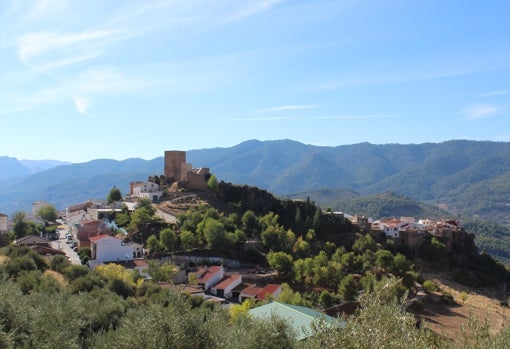 La bonita torre del homenaje del castillo de Hornos de Segura