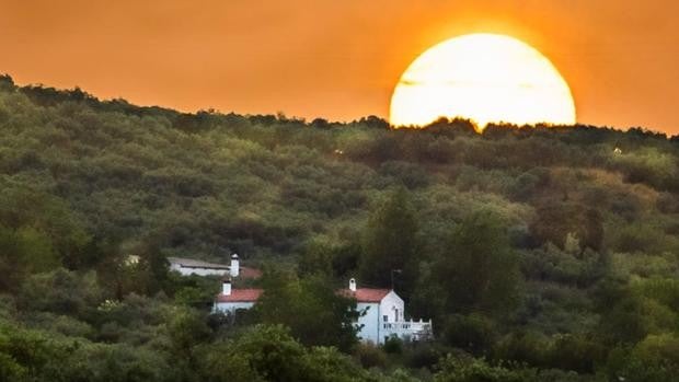 Los hoteles rurales más románticos de la Sierra Norte de Sevilla donde escapar del calor