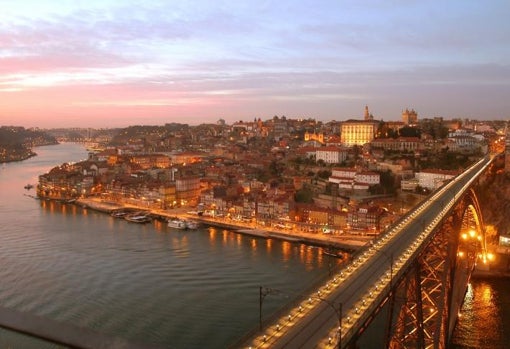 Diez vuelos baratos desde Sevilla para viajar en el mes de julio