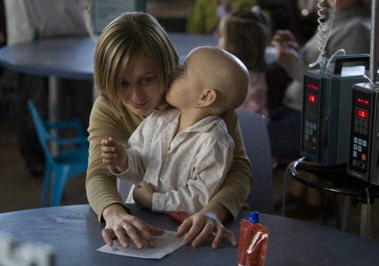 Un niño con cáncer en un hospital andaluz