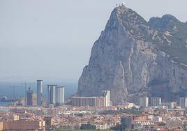 En Gibraltar todas las viviendas pertenecen al Gobierno y no a los 'llanitos'