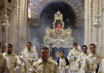 Fotos: La solemne misa y la procesión de la Fuensanta en Córdoba