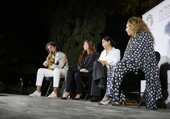 Kiki Morente, Soleá, Aurora Carbonell y Estrella, en la presentación de la fundación