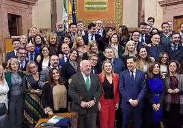 El Grupo Popular del Parlamento de Andalucía da la bienvenida a la Navidad con este animado villancico