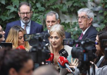 La consejera de Educación confirma el cierre de los dos colegios de Palmeras: «Es para mejor»