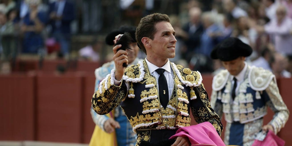 Las imágenes de la última corrida de la Feria de San Miguel de Sevilla