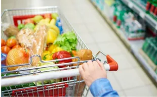 En qué consiste la cesta de la compra de Carrefour de 30 productos básicos a euros?