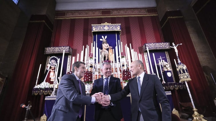 Las Cigarreras de Sevilla y el grupo de inversión inmobiliaria KKH firman la donación gratuita de la capilla en Altadis