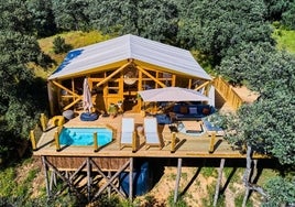 Seis cabañas safaris para alojarte entre montañas en Andalucía