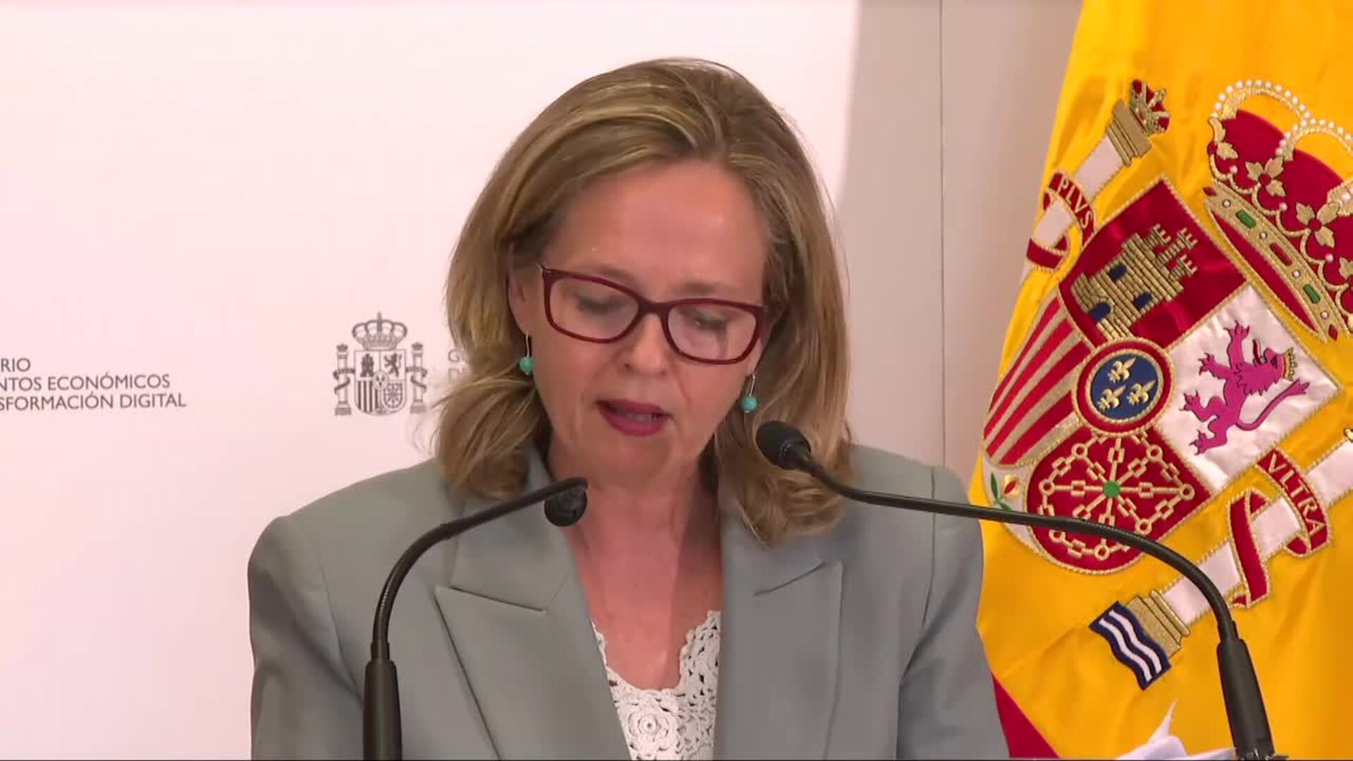 Calviño pide a agentes sociales tres años de "moderación"