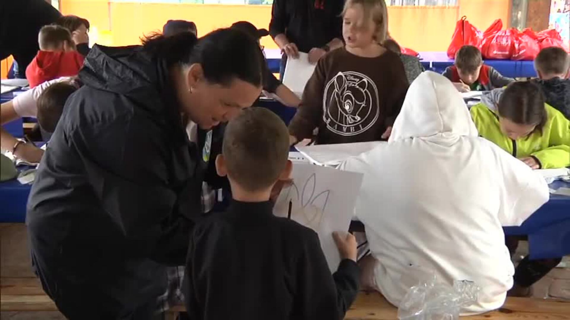 40 niños refugiados ucranianos olvidan la guerra en un campamento solidario en Cantabria