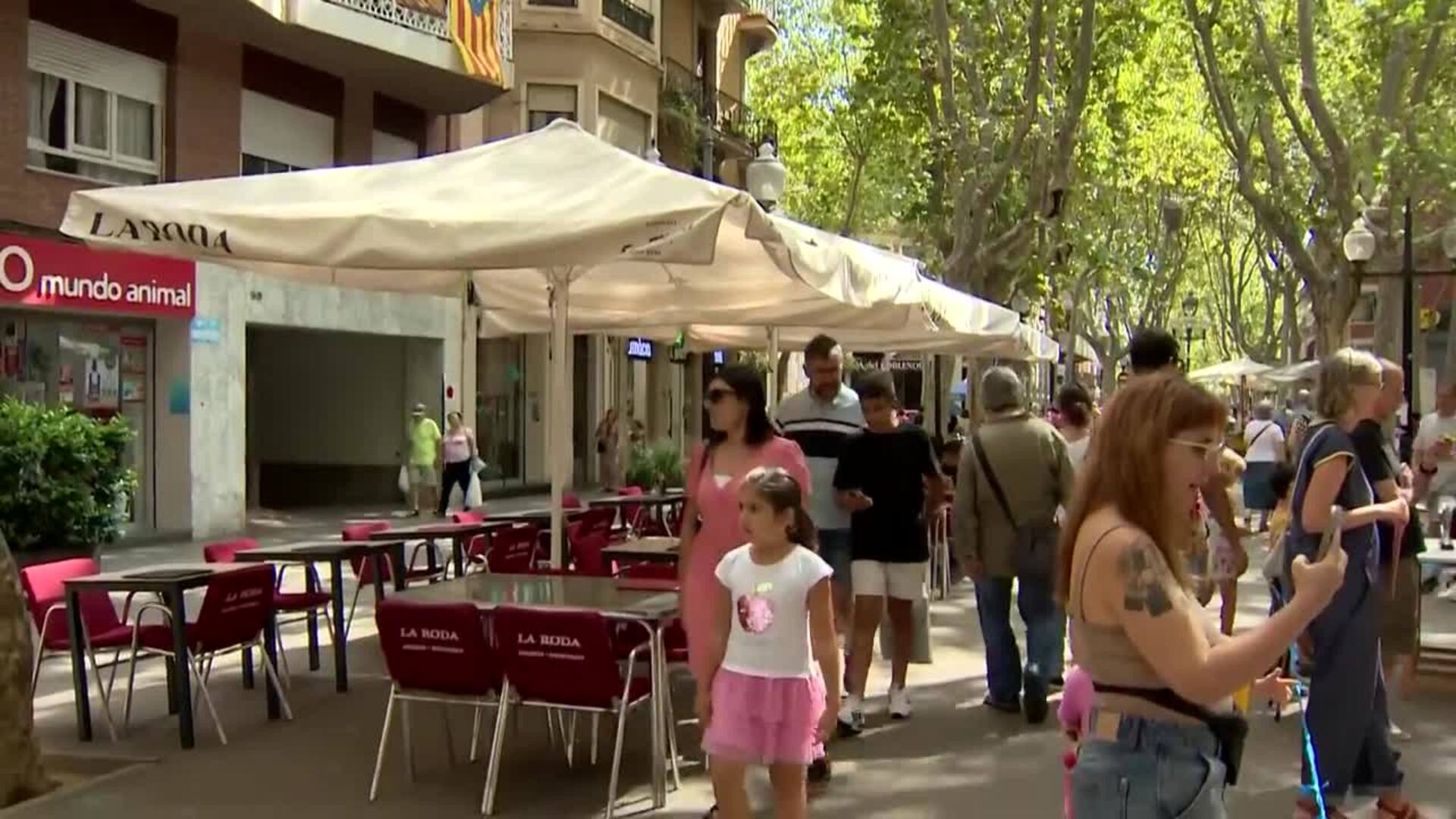 El barrio del Poblenou de Barcelona celebra sus fiestas mayores días antes de la Mercè