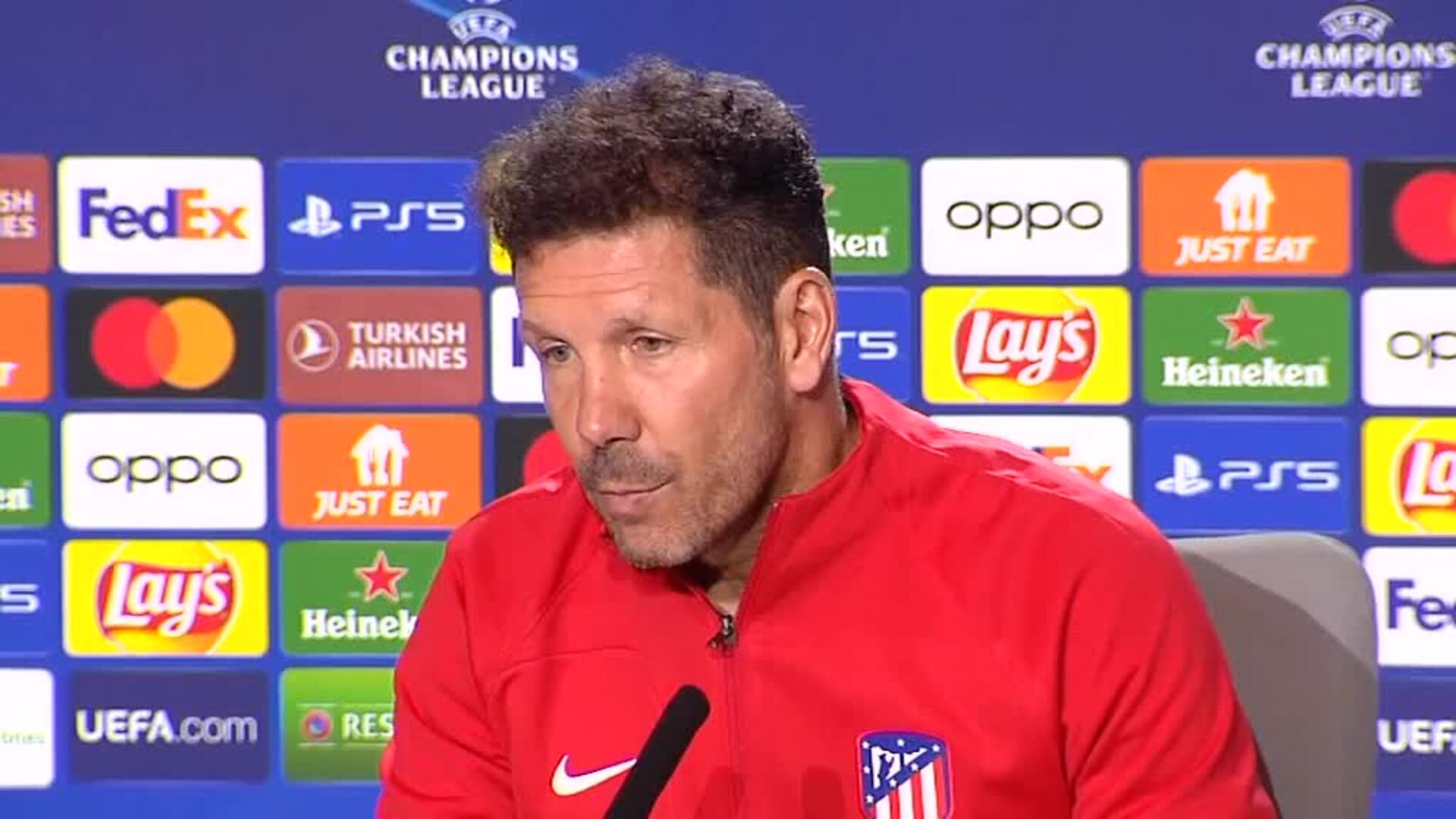 Simeone: "Me preguntaron si me imaginaba en otro lugar y yo no me estoy yendo, yo estoy"