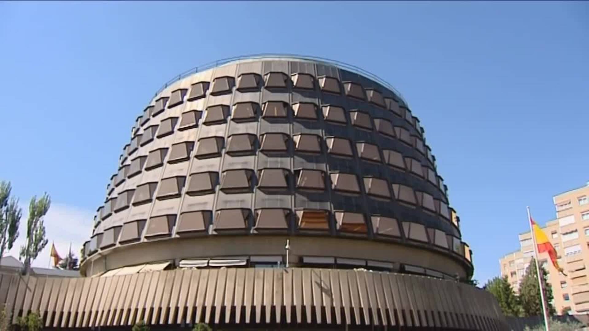 El Constitucional paraliza la tramitación en el Senado de la reforma que busca renovar el tribunal