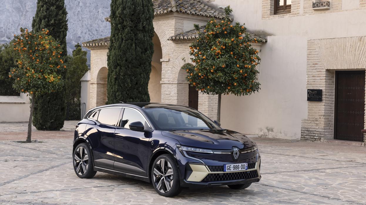 El nuevo Renault Megane se reinventa 100% eléctrico y más potente